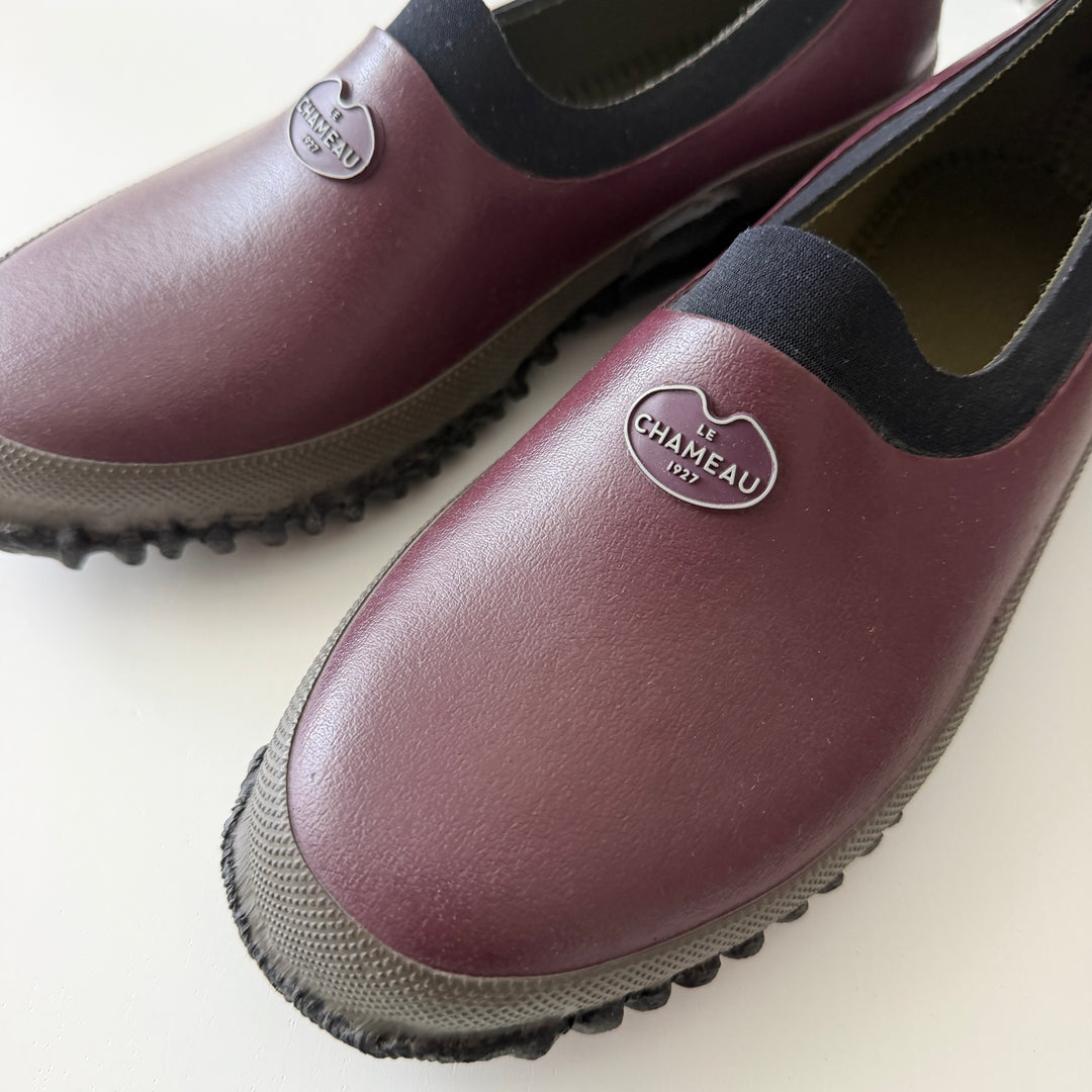 LE CHAMEAU – Burgundy Rubber Slip-On Garden Shoes | Size 37