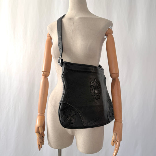 CHROME HEARTS – Rare 1995 Vintage Black Leather Fleur-de-Lis Shoulder Bag