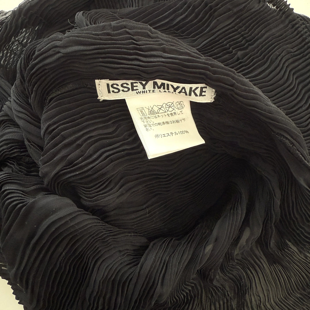 Nouveau haut Pleats Please d'ISSEY MIYAKE
