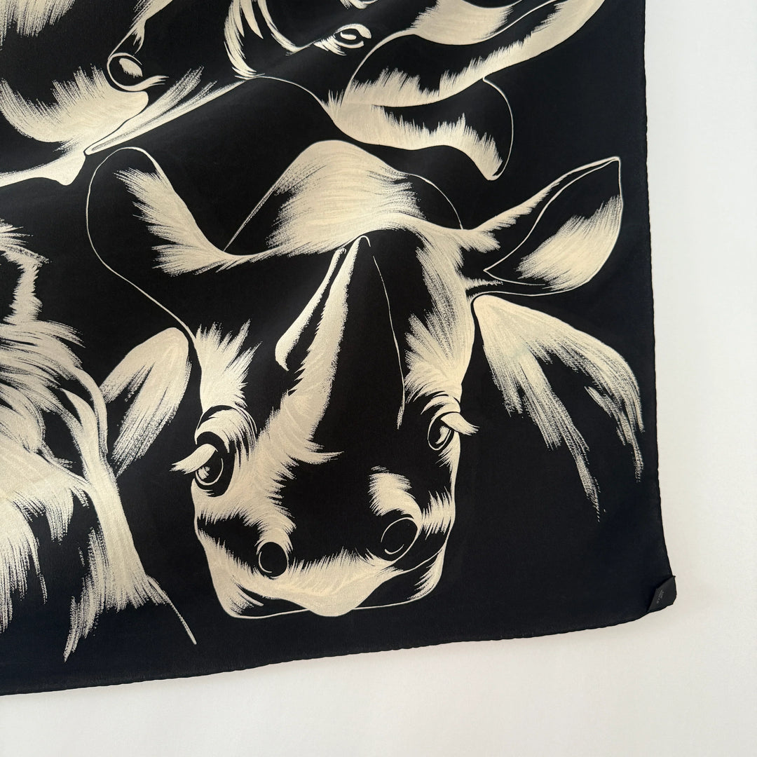 FABRIC FRONTLINE Seidenschal