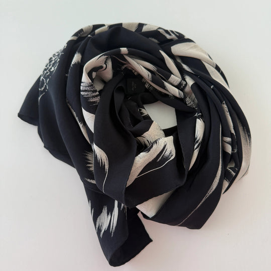 FABRIC FRONTLINE Seidenschal