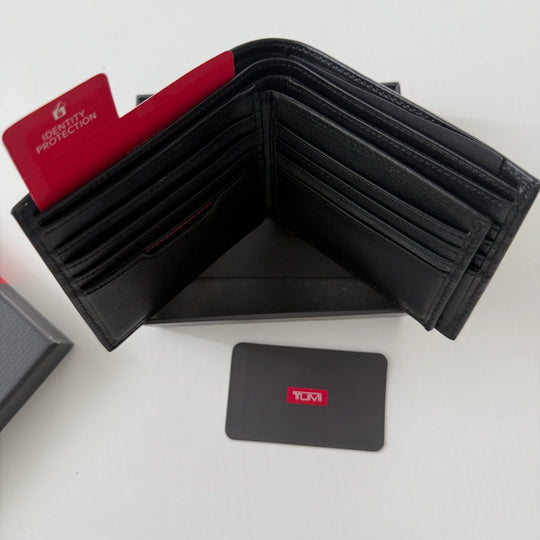 Nouveau portefeuille TUMI