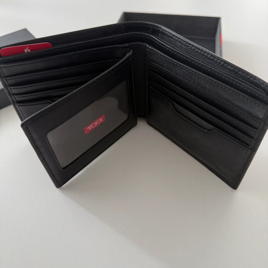 Nouveau portefeuille TUMI