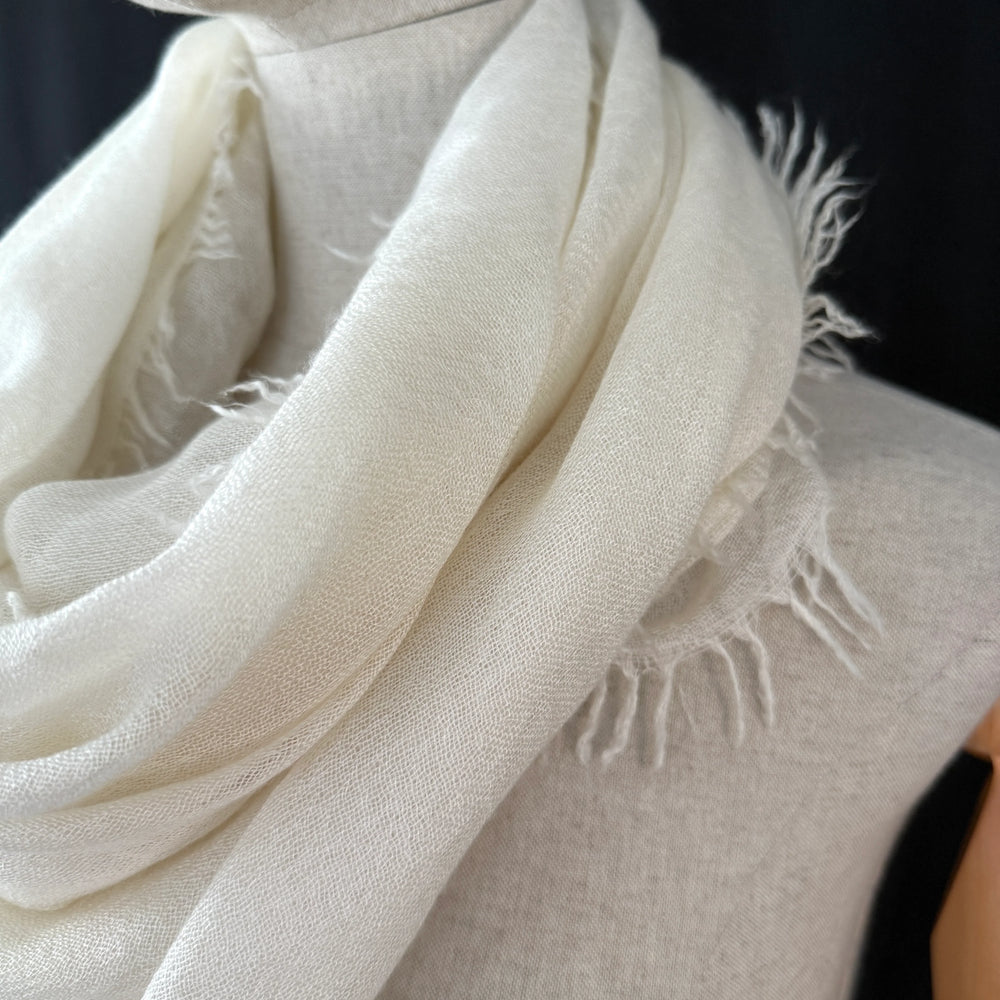 FALIERO SARTI White Cashmere/Silk Scarf
