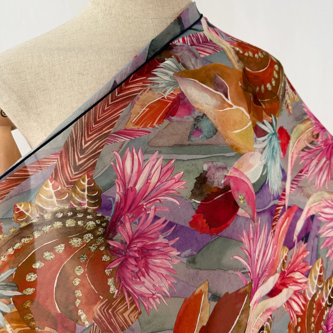 FABRIC FRONTLINE Nouveau foulard en soie