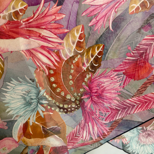 FABRIC FRONTLINE Nouveau foulard en soie