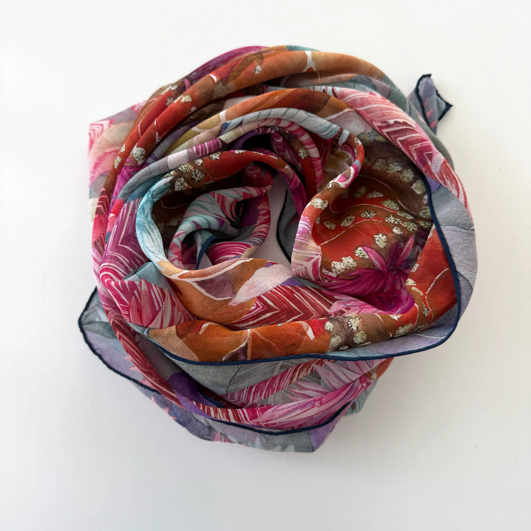 FABRIC FRONTLINE Nouveau foulard en soie