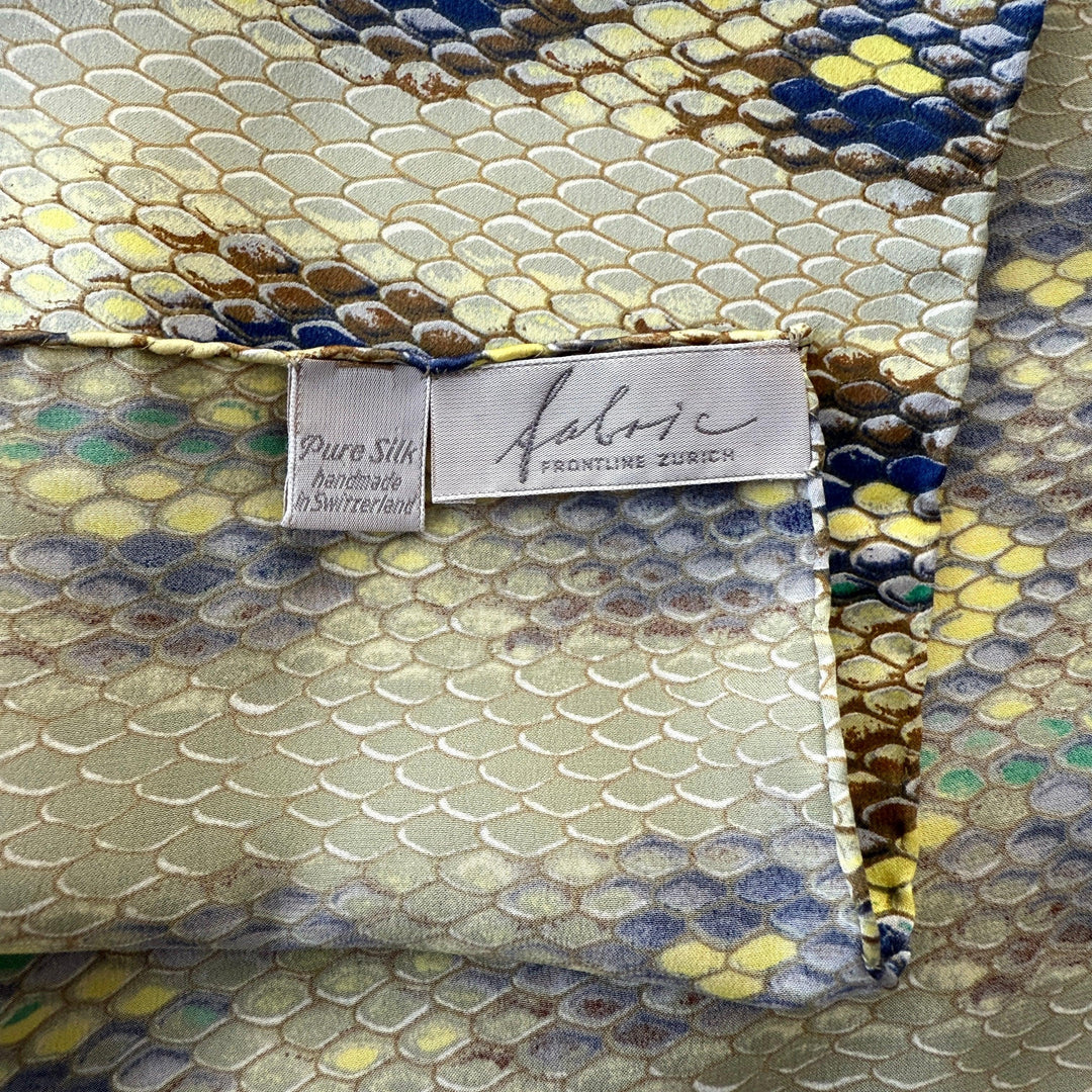 FABRIC FRONTLINE Nouveau foulard en soie