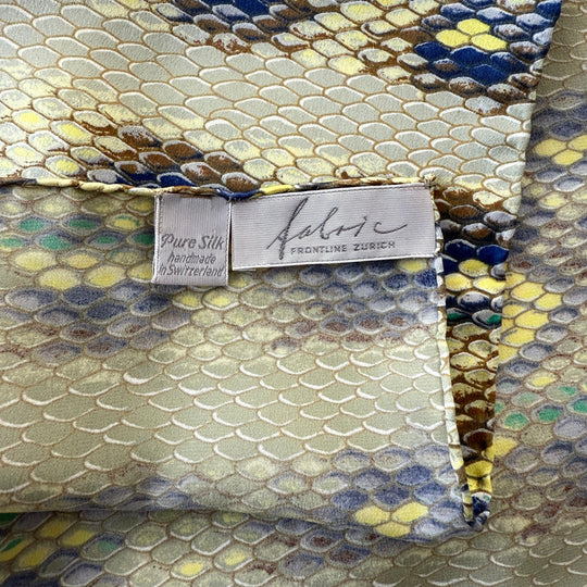 FABRIC FRONTLINE Nouveau foulard en soie