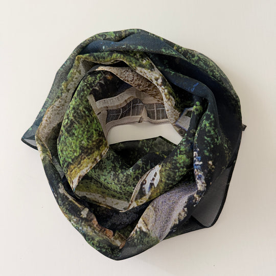 AKRIS New Collector's Scarf