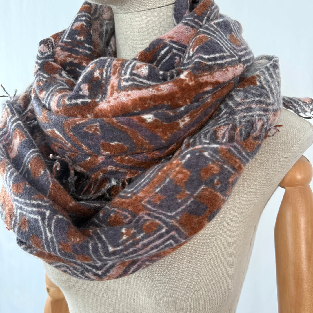 HEMISPHERE Cashmere Scarf
