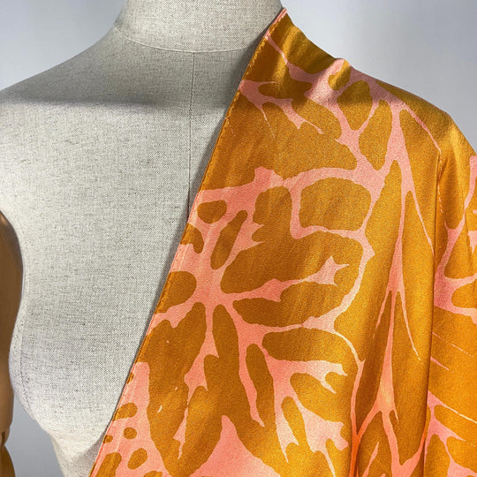 FABRIC FRONTLINE Seidenschal