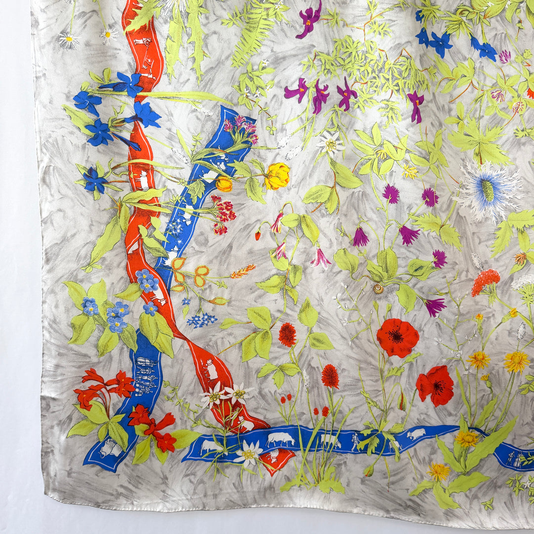 FABRIC FRONTLINE New Large Silk Scarf