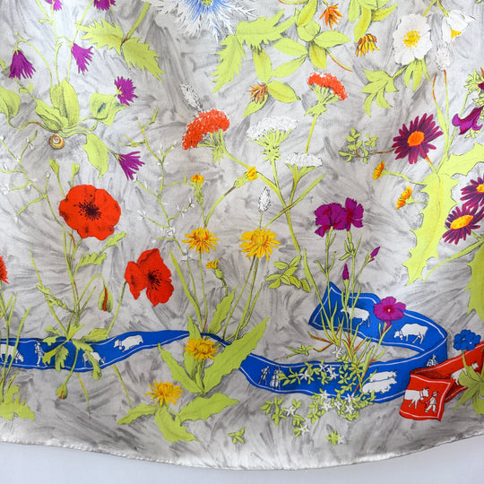 FABRIC FRONTLINE New Large Silk Scarf