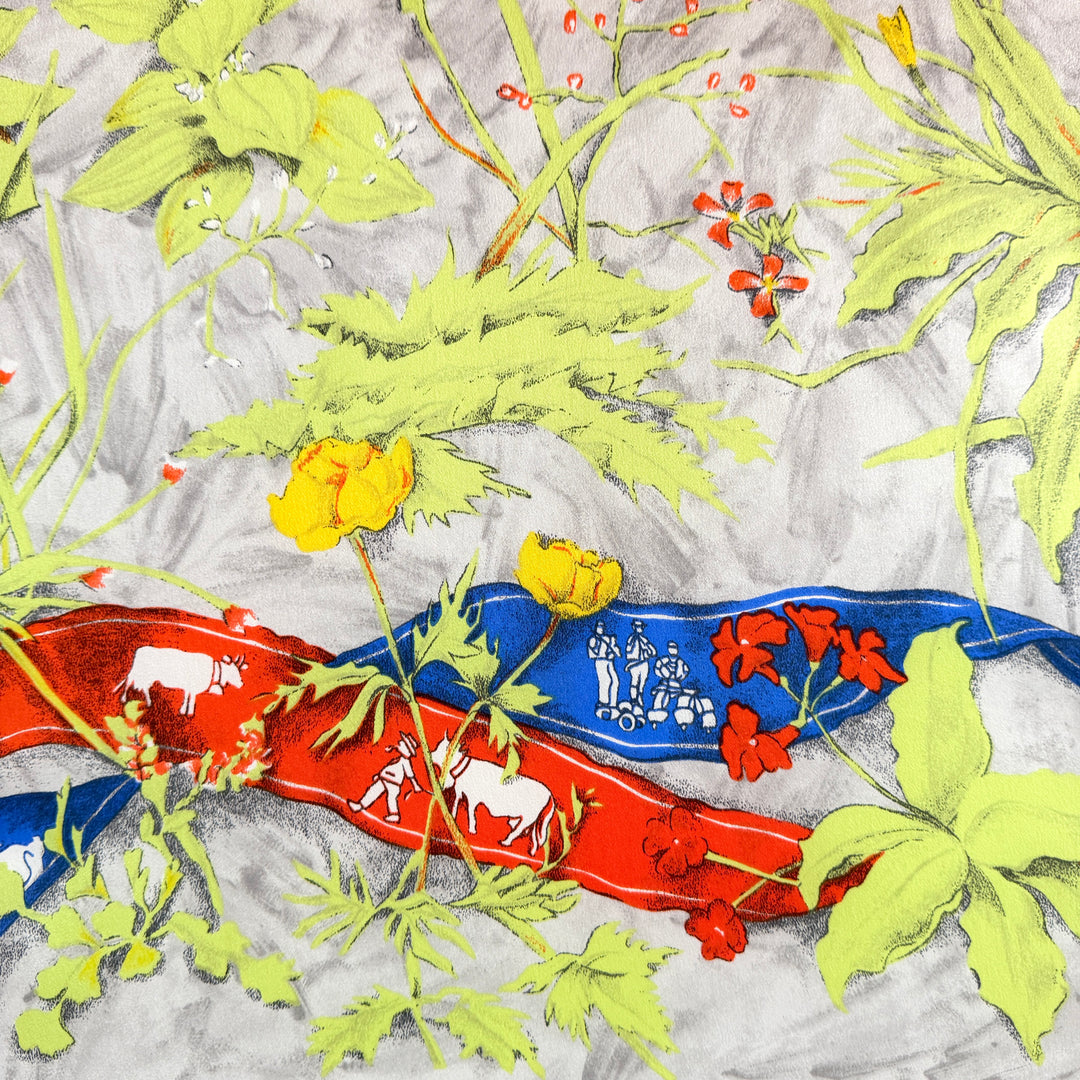 FABRIC FRONTLINE New Large Silk Scarf