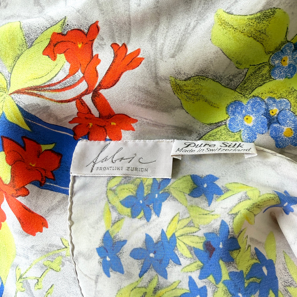 FABRIC FRONTLINE New Large Silk Scarf