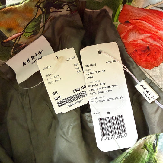 AKRIS Skirt new with tags