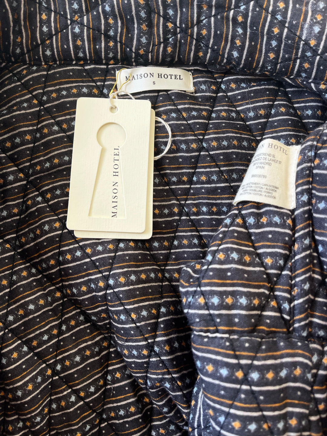 MAISON HOTEL Nouvelle veste matelassée