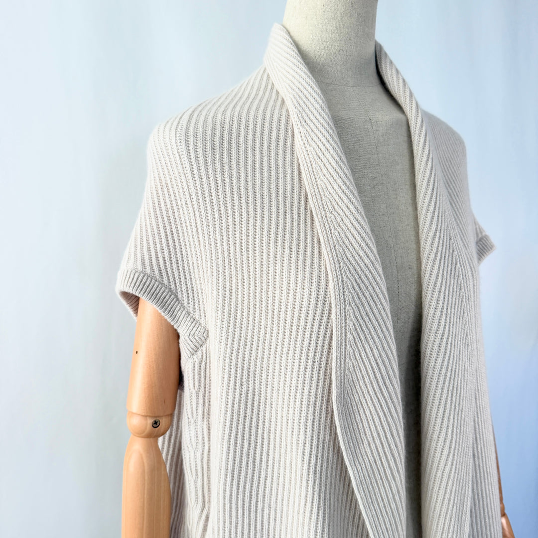 HEMISPHERE Wool and Cashmere sleeveless cardigan