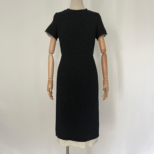 Neues Kleid von COMME DES GARCONS