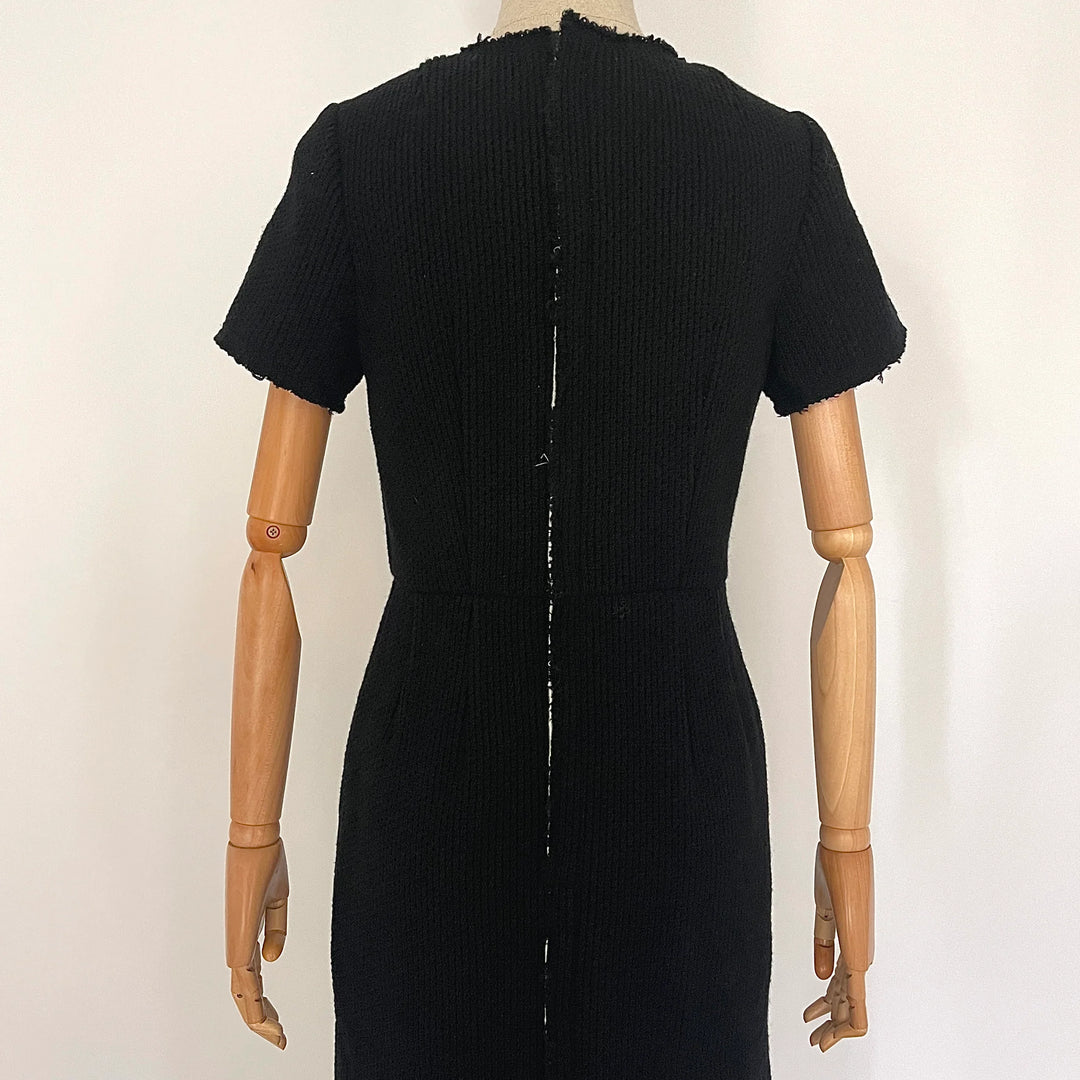 Neues Kleid von COMME DES GARCONS