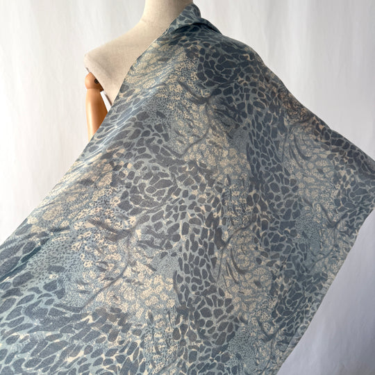 HEMISPHERE Cashmere Scarf