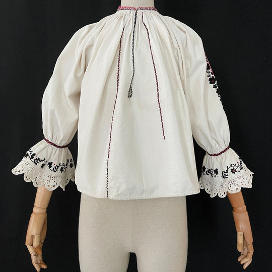 IE Vintage Hand Embroidered  Folk Romanian Blouse