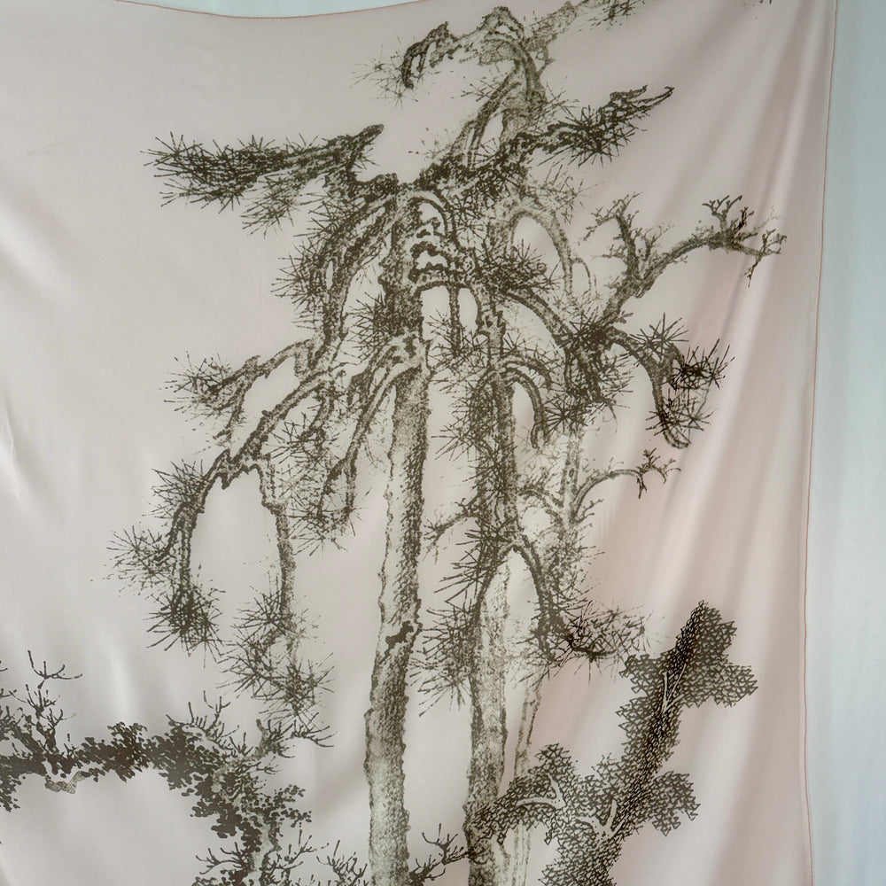 FABRIC FRONTLINE Big Silk Scarf