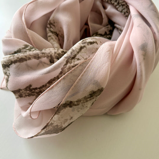 FABRIC FRONTLINE Big Silk Scarf