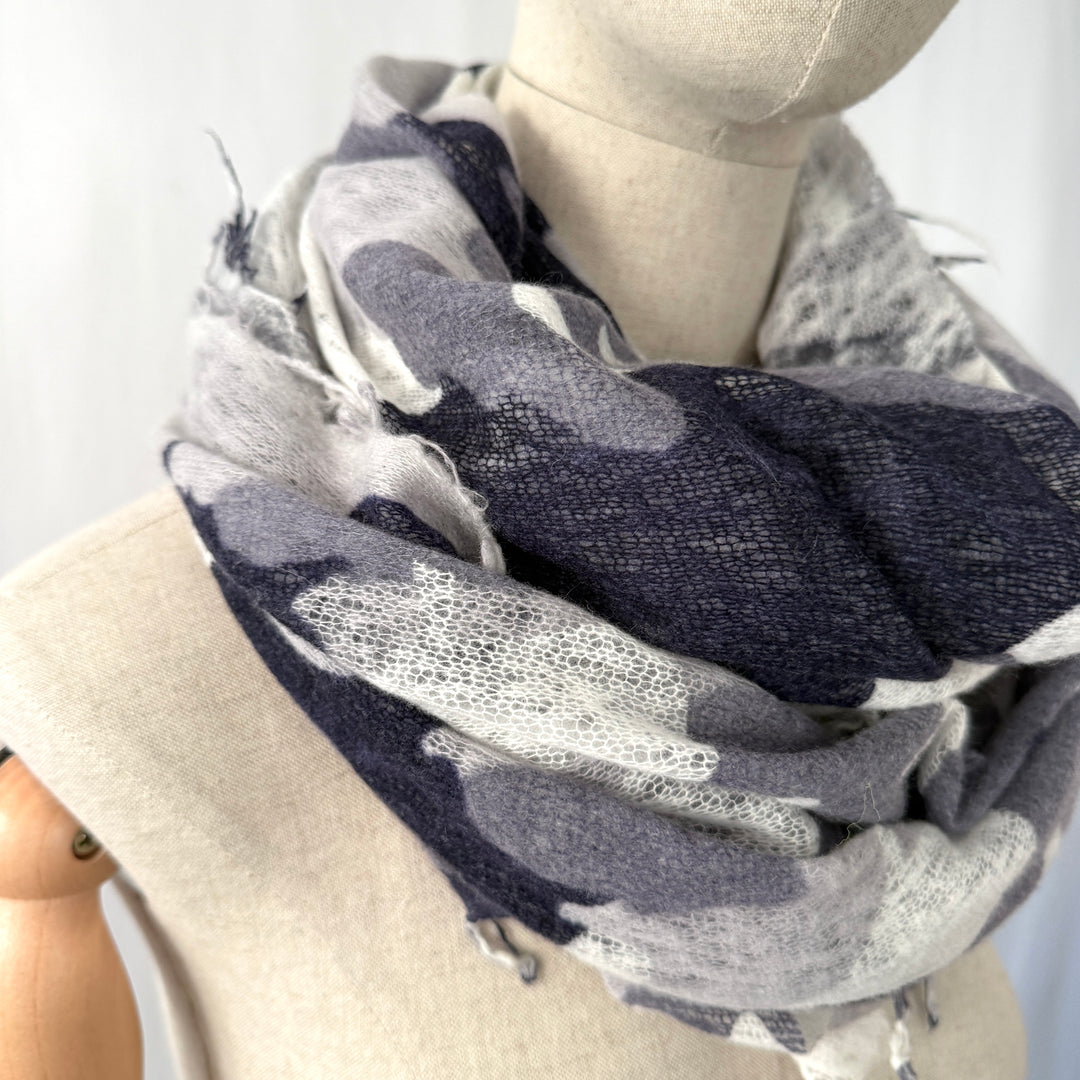 HEMISPHERE Cashmere Scarf