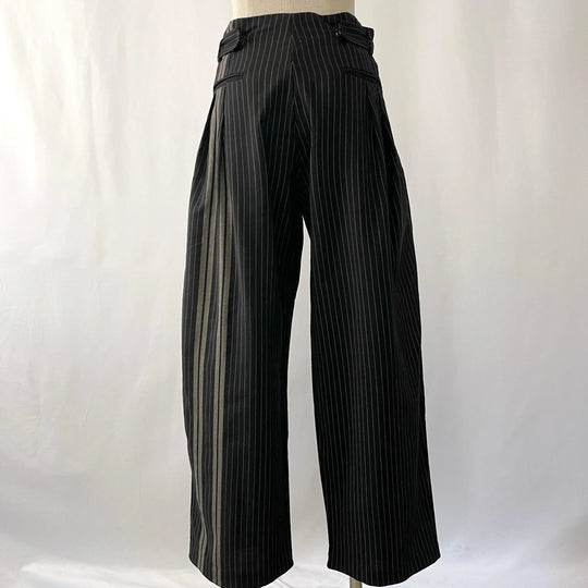 ALEKSANDR MANAMIS - ALEKSANDR MANAMIS Pants - AVVIIVVA.COM