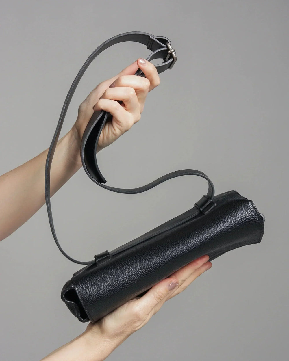 ANN DEMEULEMEESTER - ANN DEMEULEMEESTER Arta Waist Bag - AVVIIVVA.COM