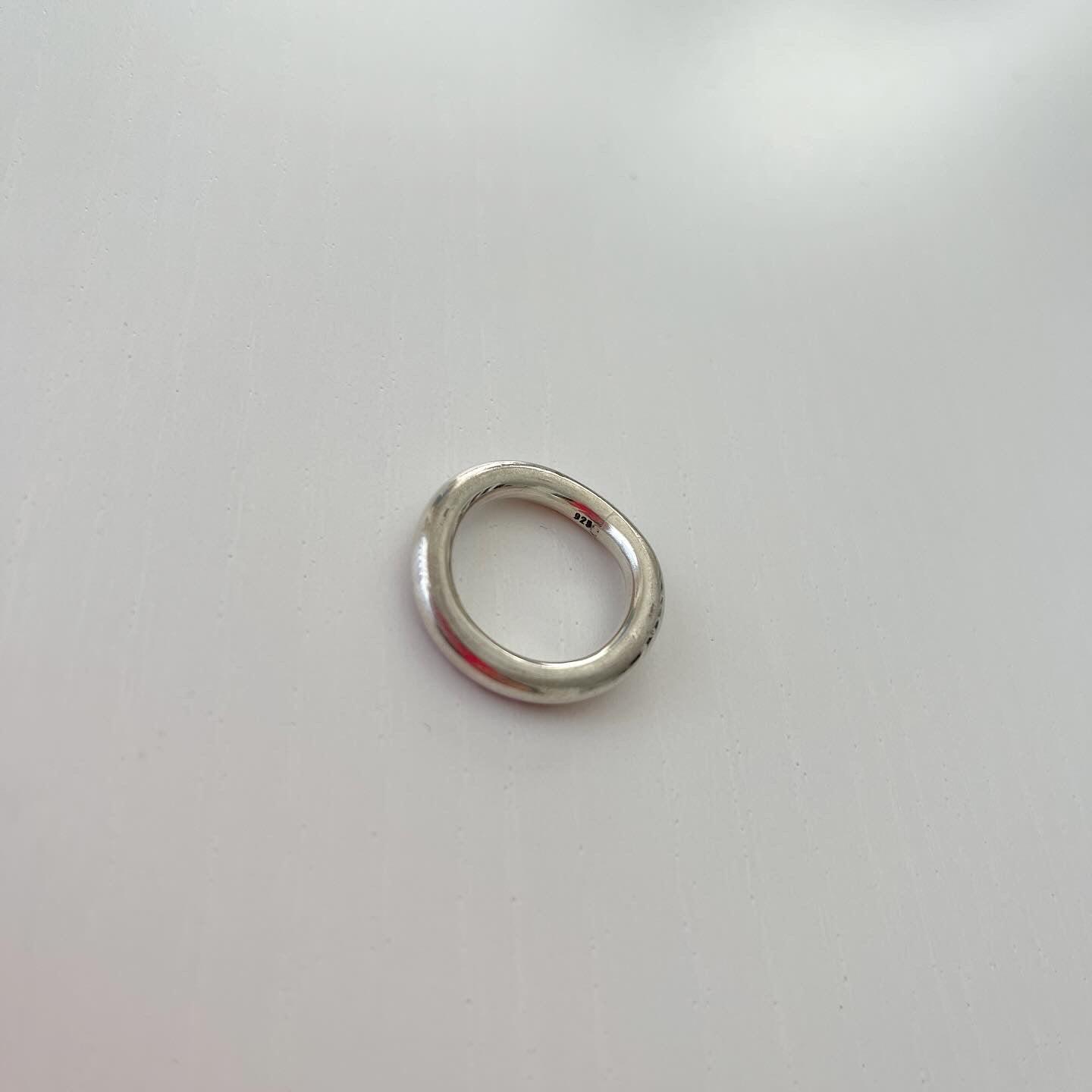 ANN DEMEULEMEESTER Marianne Simple Ring – Colette & Juliette