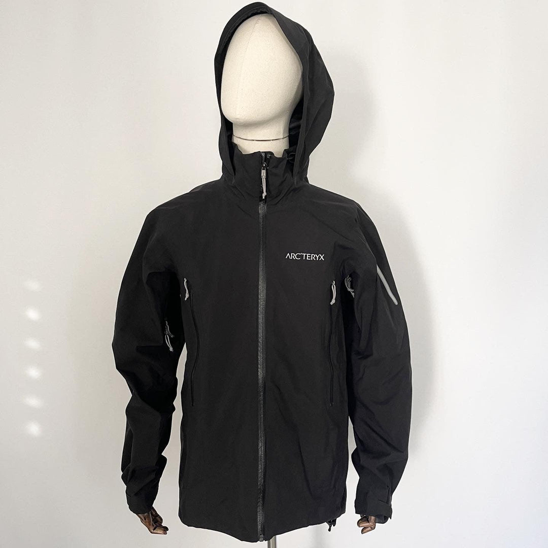 ARCTERYX - ARCTERYX Gore-Tex Jacket - AVVIIVVA.COM
