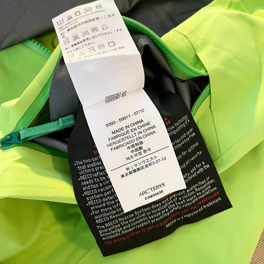 ARCTERYX - ARCTERYX GORE-TEX PRO Jacket - AVVIIVVA.COM