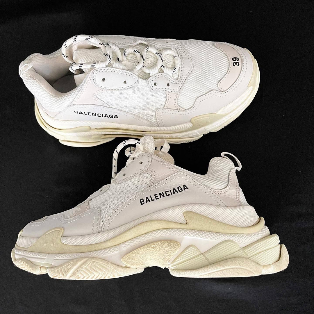 BALENCIAGA - BALENCIAGA Triple S sneakers - AVVIIVVA.COM