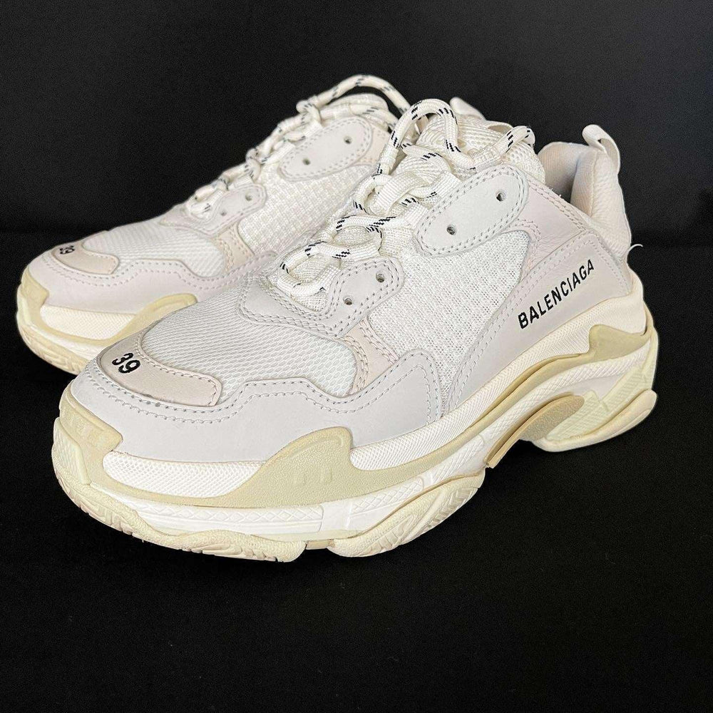 BALENCIAGA - BALENCIAGA Triple S sneakers - AVVIIVVA.COM