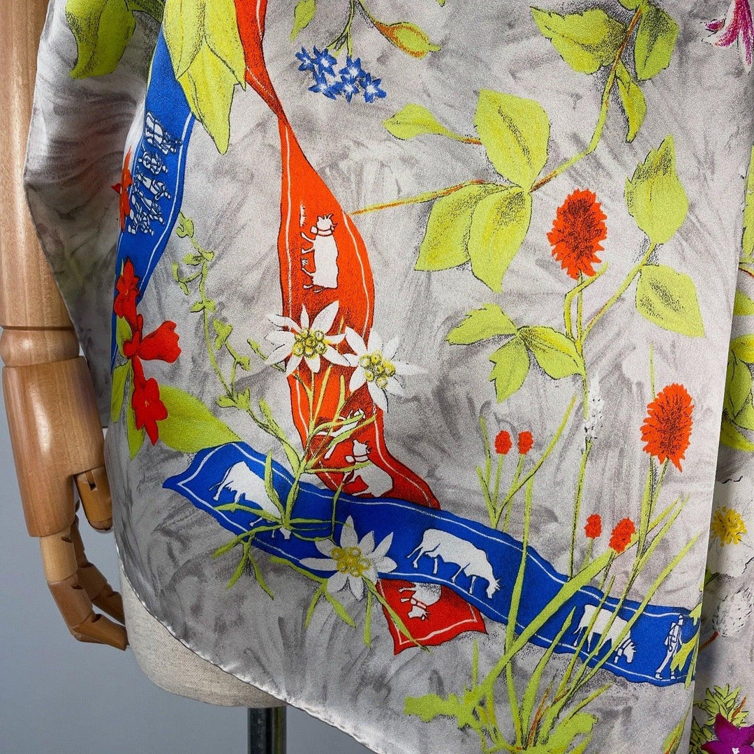 FABRIC FRONTLINE - FABRIC FRONTLINE New Big Silk Scarf - AVVIIVVA.COM