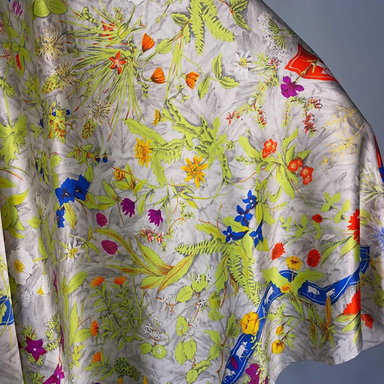 FABRIC FRONTLINE - FABRIC FRONTLINE New Big Silk Scarf - AVVIIVVA.COM