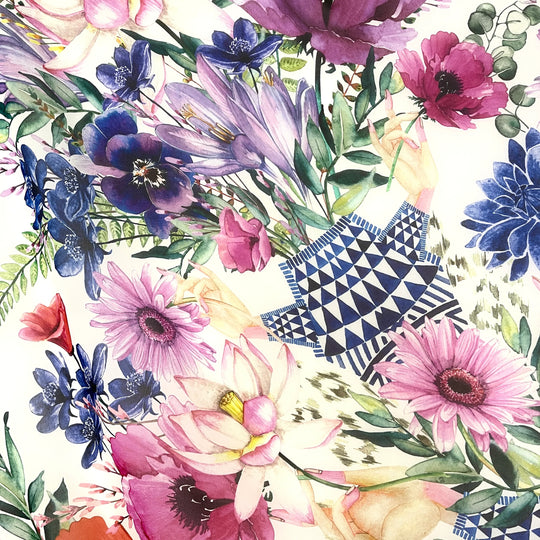 FABRIC FRONTLINE - FABRIC FRONTLINE New Large Handpainted Silk Scarf - AVVIIVVA.COM