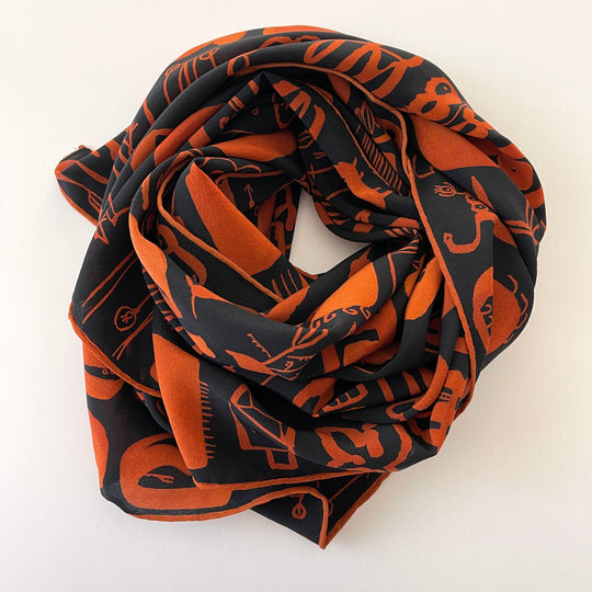 FABRIC FRONTLINE - FABRIC FRONTLINE New Silk Scarf - AVVIIVVA.COM