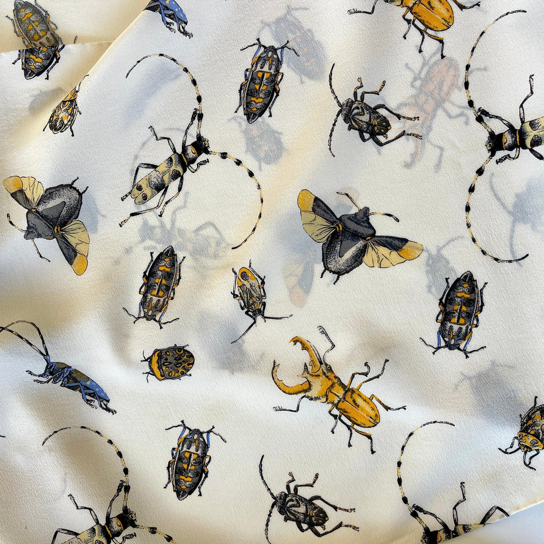 FABRIC FRONTLINE - FABRIC FRONTLINE New Silk Scarf - AVVIIVVA.COM