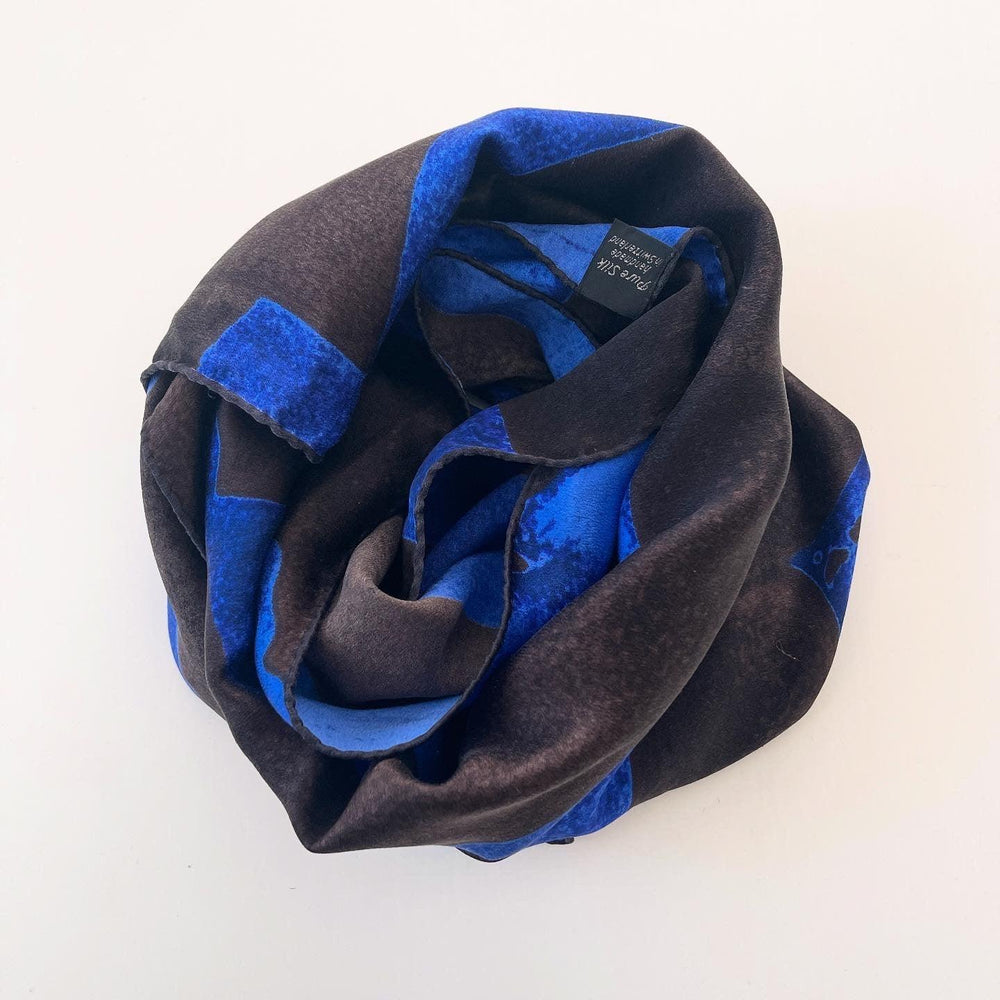 FABRIC FRONTLINE - FABRIC FRONTLINE Silk Scarf - AVVIIVVA.COM