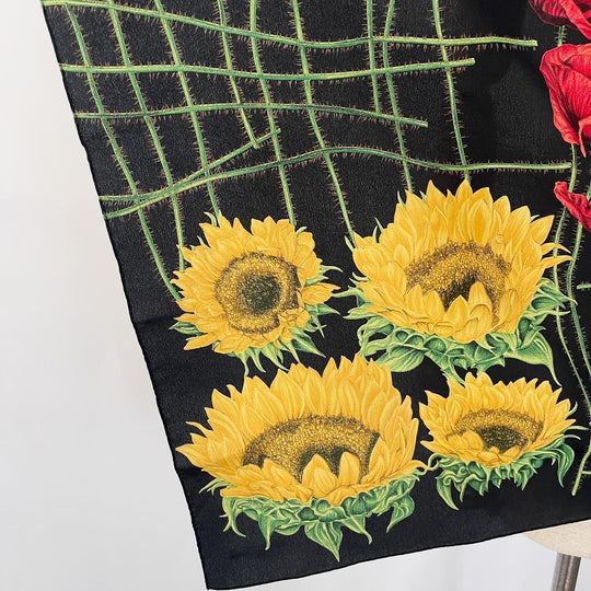 FABRIC FRONTLINE - FABRIC FRONTLINE Silk Scarf - AVVIIVVA.COM