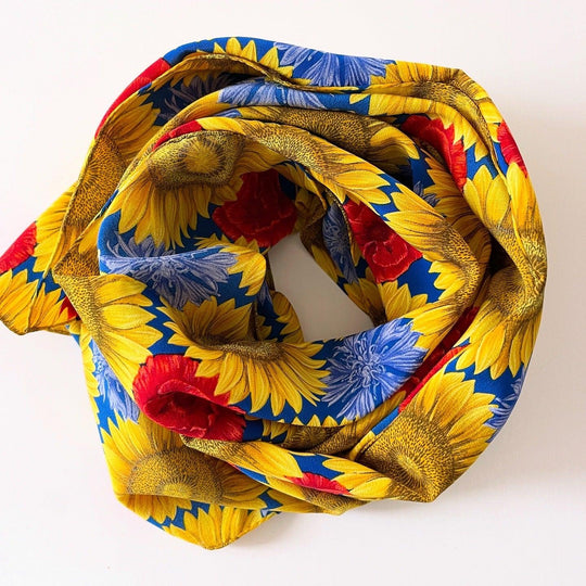 FABRIC FRONTLINE - FABRIC FRONTLINE Silk Scarf - AVVIIVVA.COM