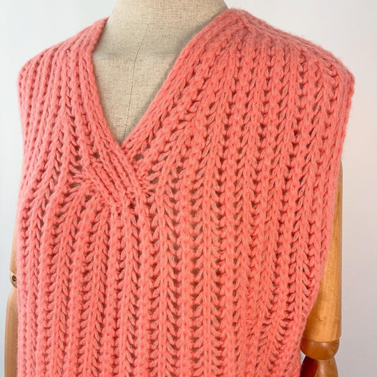 HEMISPHERE - HEMISPHERE New Cashmere/Silk Vest - AVVIIVVA.COM