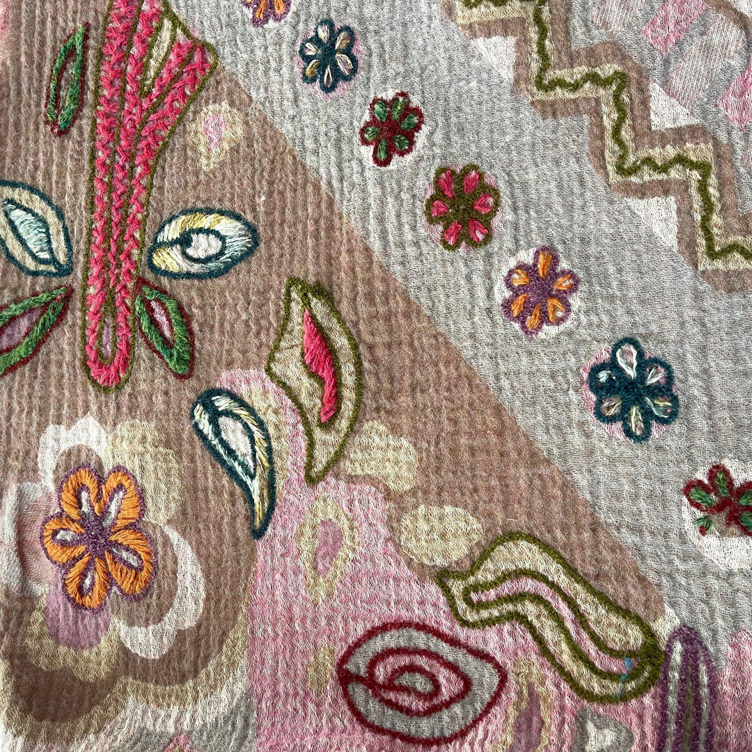 HENRY CHRIST - HENRY CHRIST New Hand Embroidered Wool Scarf - AVVIIVVA.COM