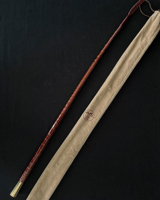 HERMES - HERMES Crocodile + Gold Riding Whip - AVVIIVVA.COM