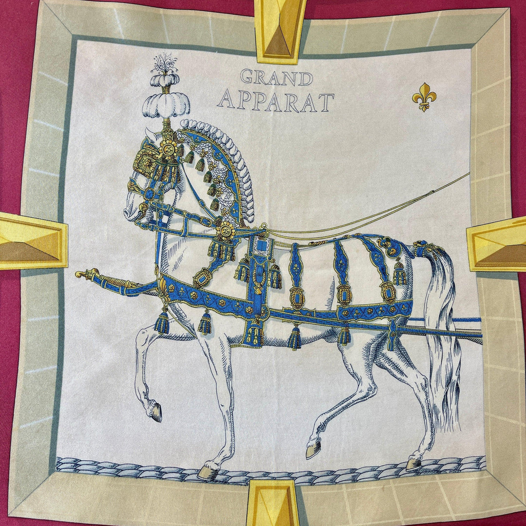 HERMES - HERMES Vintage Silk Scarf - AVVIIVVA.COM