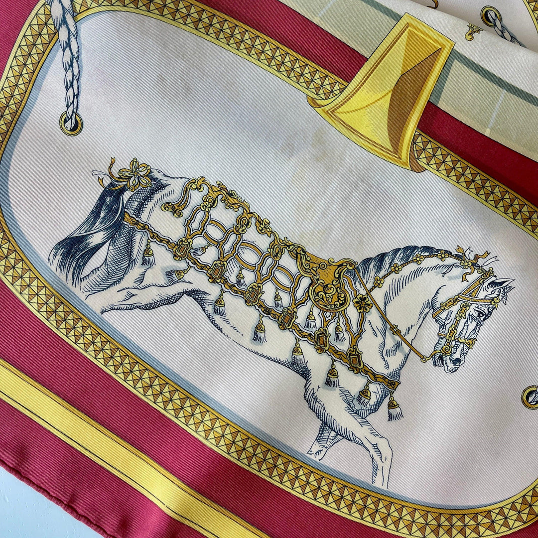 HERMES - HERMES Vintage Silk Scarf - AVVIIVVA.COM
